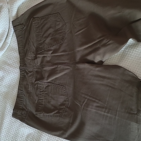 Army green chino pants - Picture 2 of 3